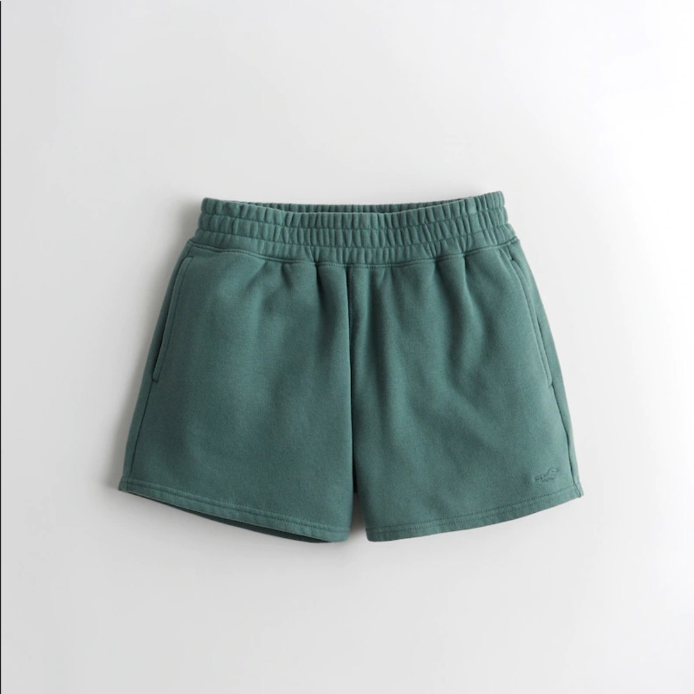Hollister Ultra High Rise Dad Shorts NWT